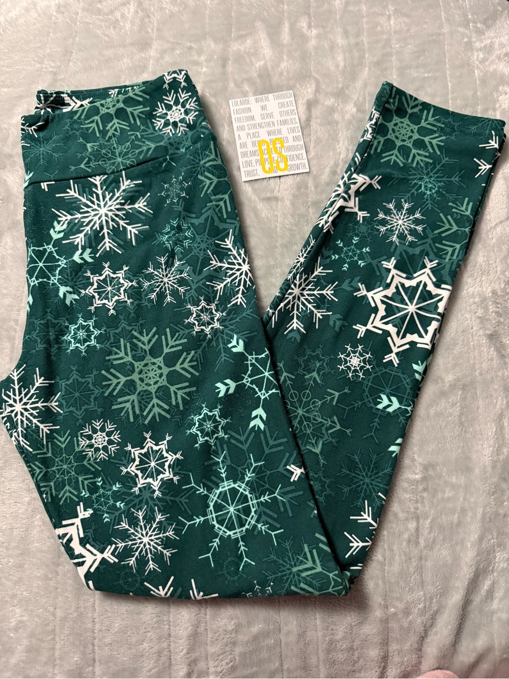 New Lularoe Christmas snow flake leggings! Emerald green OS